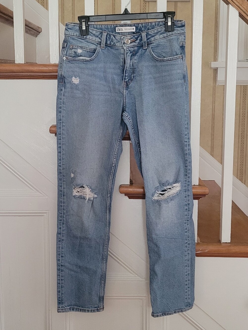ZARA Distressed Blue Denim Jeans Size 4